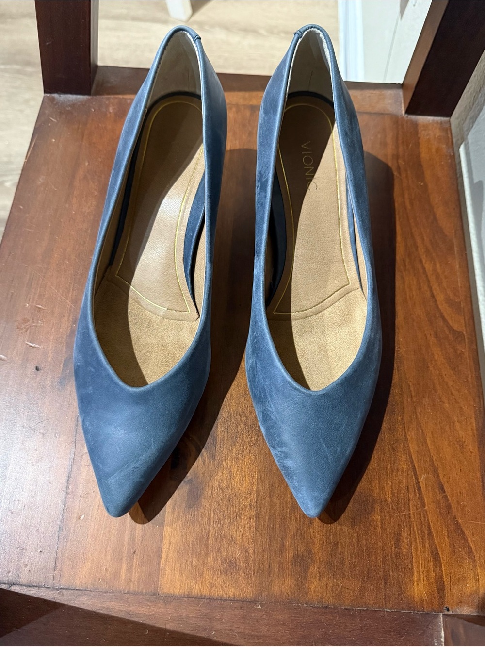 Vionic Josie Kitten Heels